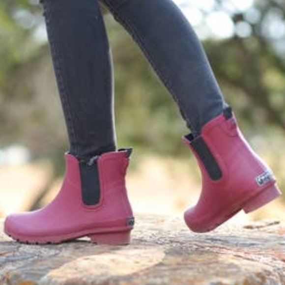 Eco Friendly Waterproof Boots - Picture 1 of 8